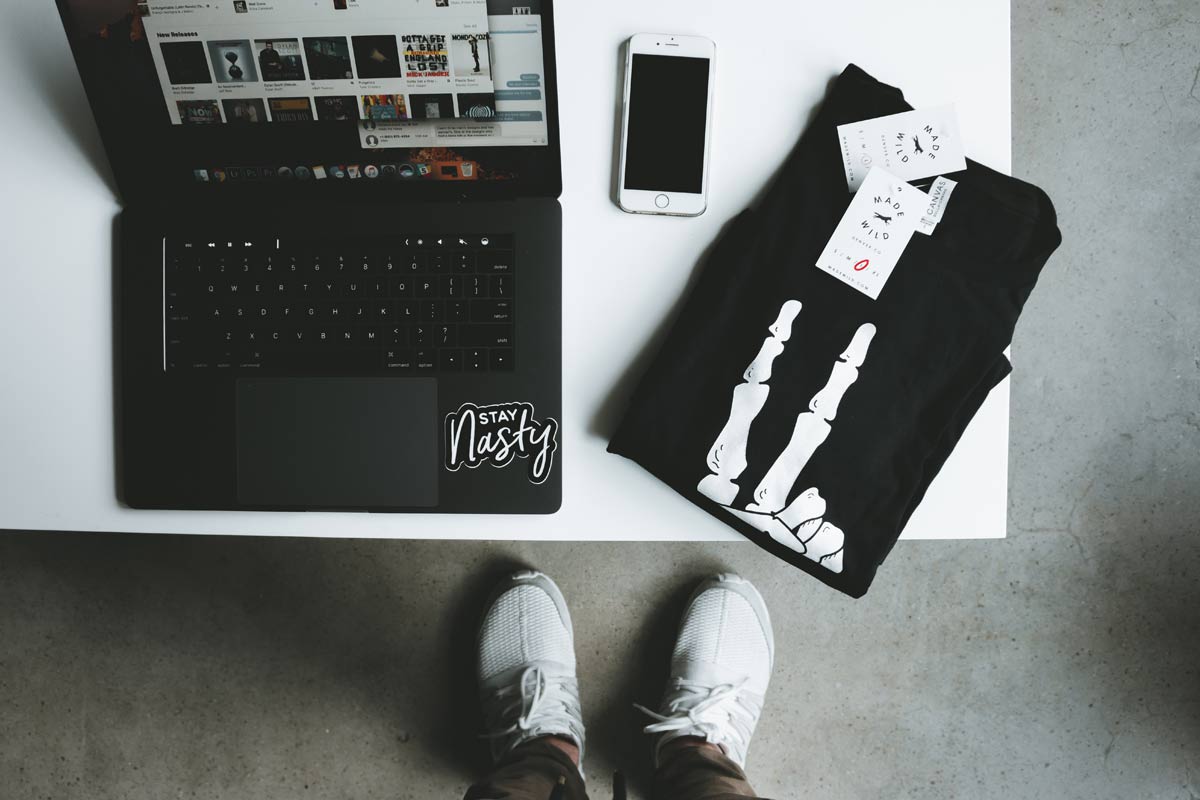 Quia consequuntur magni dolores ratione